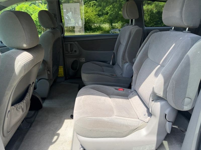 2006 Toyota Sienna LE Minivan 4D — photo 15 of 25