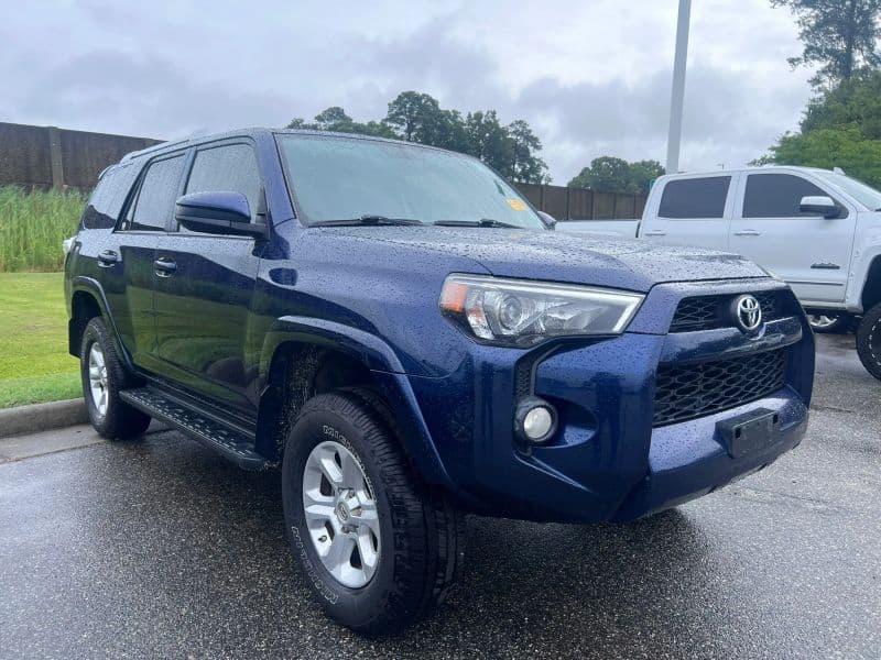 2016 Toyota 4Runner SR5 Sport Utility 4D — photo 2 of 7