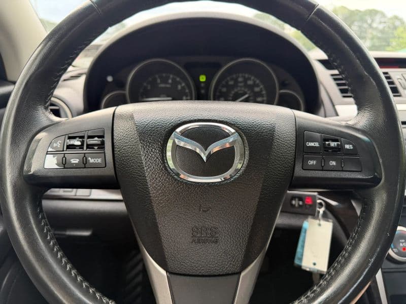 2013 MAZDA MAZDA6 i Touring Sedan 4D — photo 18 of 26