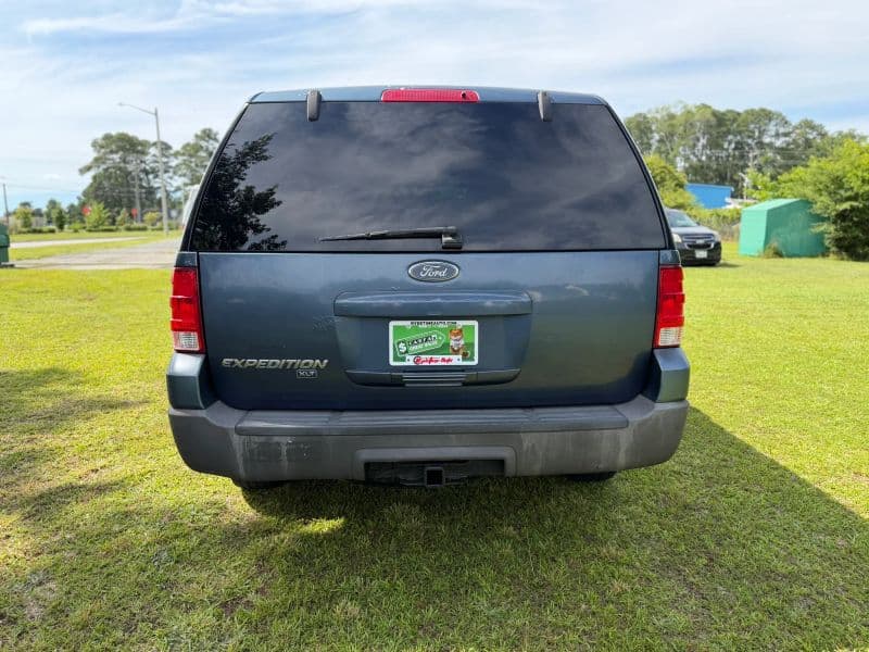 2003 Ford Expedition XLT Sport Utility 4D — photo 7 of 23