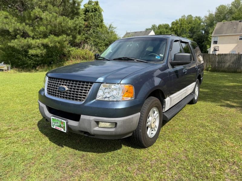 2003 Ford Expedition XLT Sport Utility 4D — photo 2 of 23