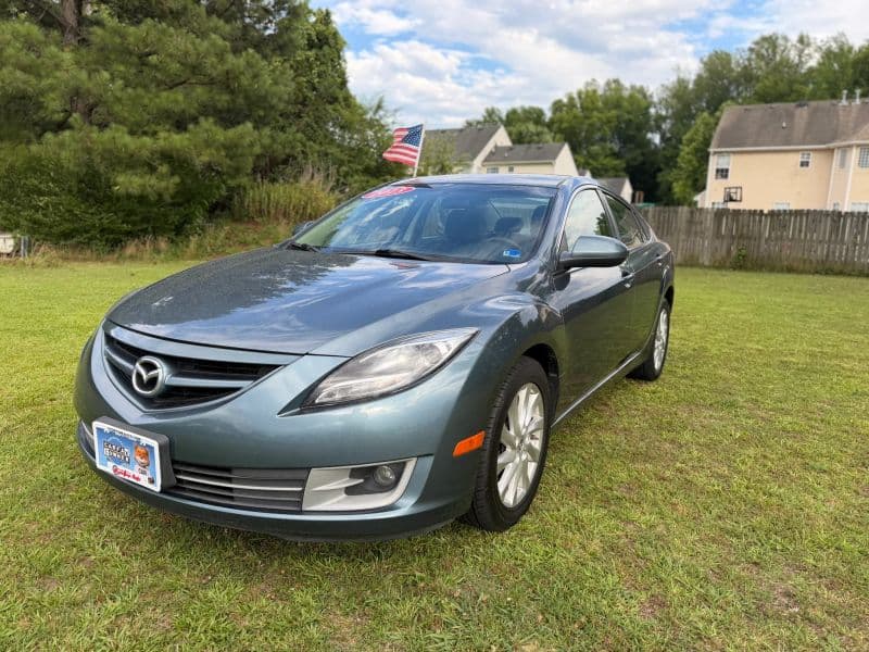 2013 MAZDA MAZDA6 i Touring Sedan 4D — photo 2 of 26