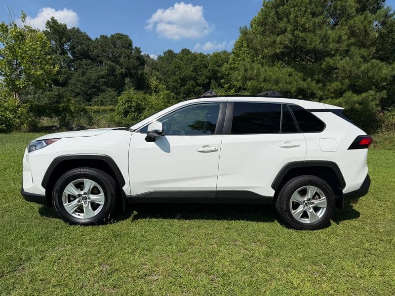 2019 Toyota RAV4 XLE Sport Utility 4D