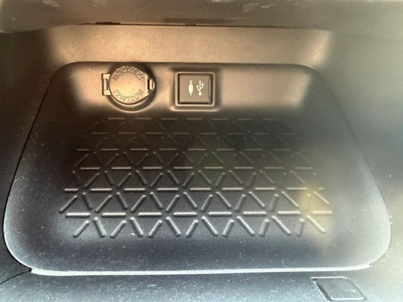 2019 Toyota RAV4 XLE Sport Utility 4D — photo 22 of 29