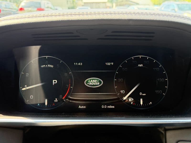 2016 Land Rover Range Rover HSE Sport Utility 4D — photo 17 of 24