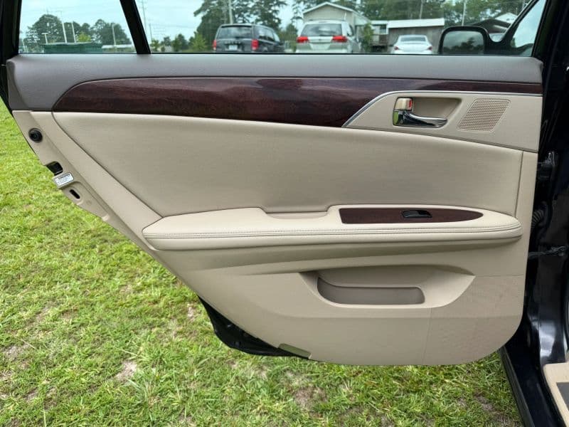 2008 Toyota Avalon XLS Sedan 4D — photo 14 of 30